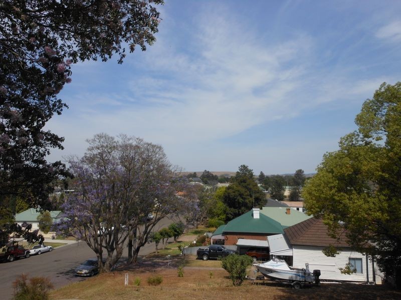 24 Foley Street, Muswellbrook NSW 2333