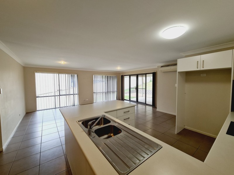 33 Lou Fisher Place, Muswellbrook NSW 2333