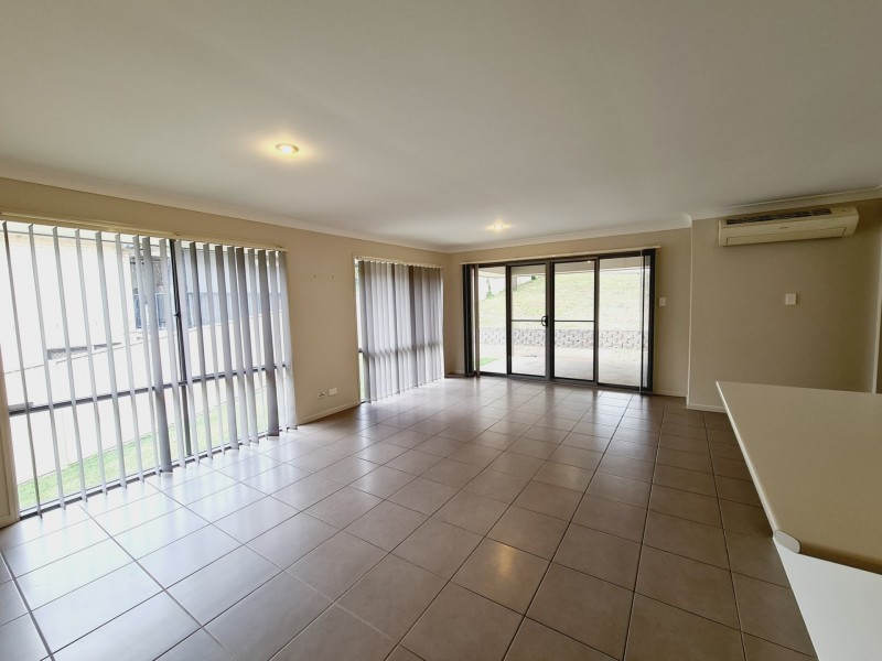 33 Lou Fisher Place, Muswellbrook NSW 2333