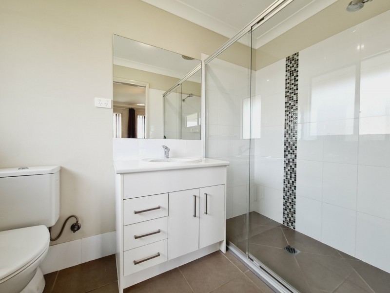 33 Lou Fisher Place, Muswellbrook NSW 2333