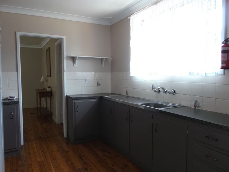 2 Midanga Avenue, Muswellbrook NSW 2333