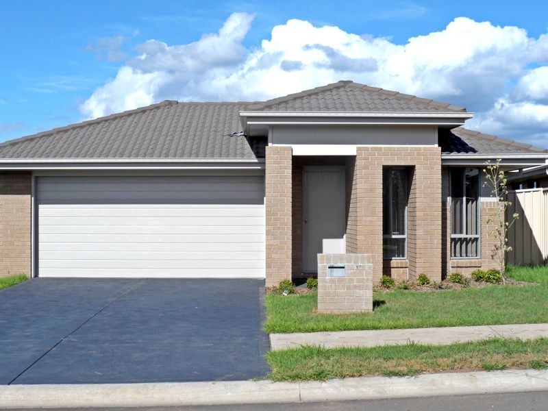 17 Finnegan Crescent, Muswellbrook NSW 2333