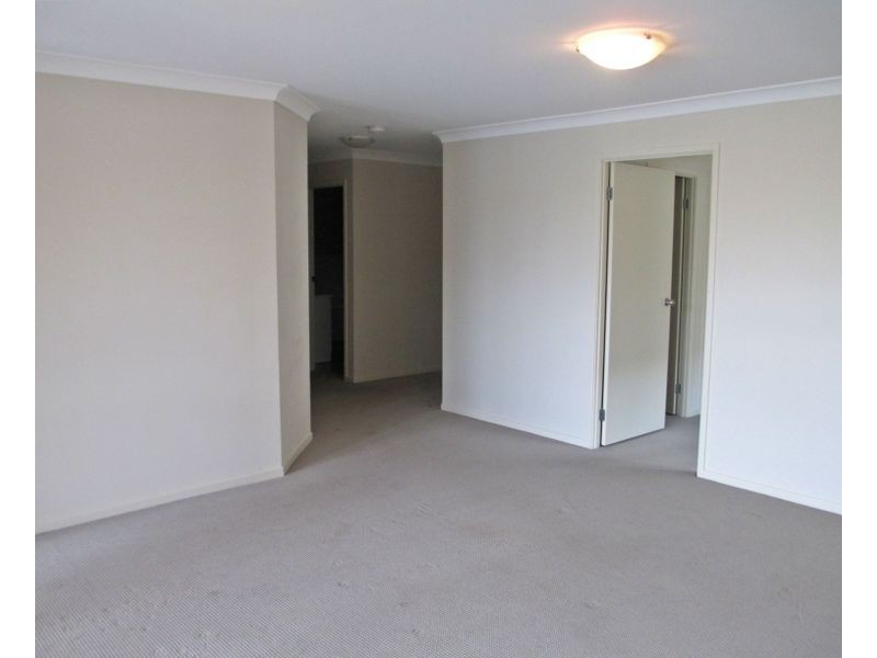 11/22-33 Eveleigh Court, Scone NSW 2337