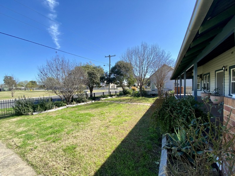 22 Mitchell Street, Muswellbrook NSW 2333