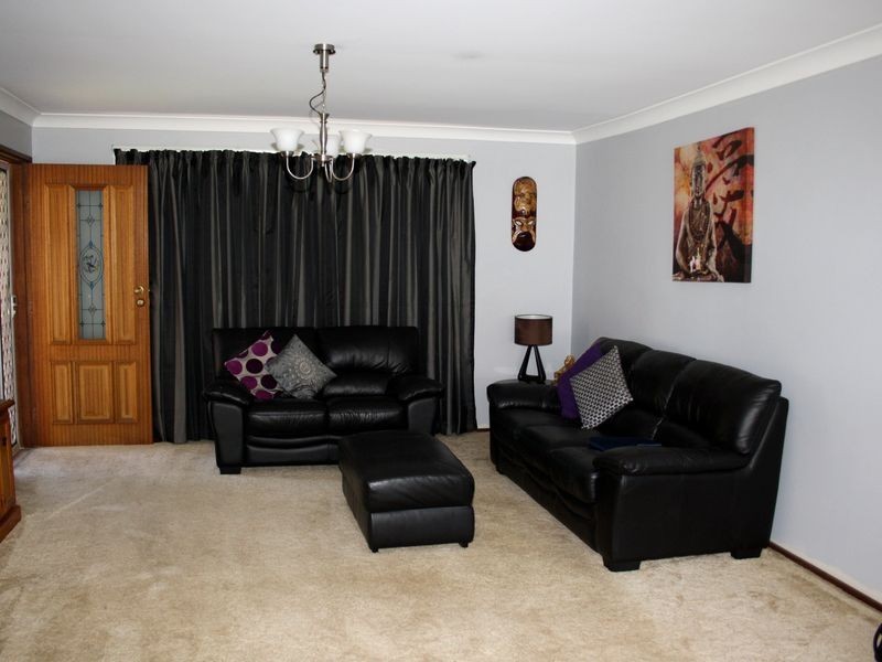 16 Mackenzie Street, Aberdeen NSW 2336