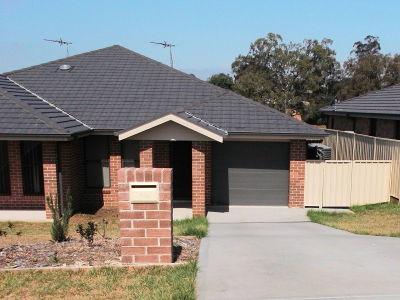 Villa 2/70 Osborn Avenue, Muswellbrook NSW 2333