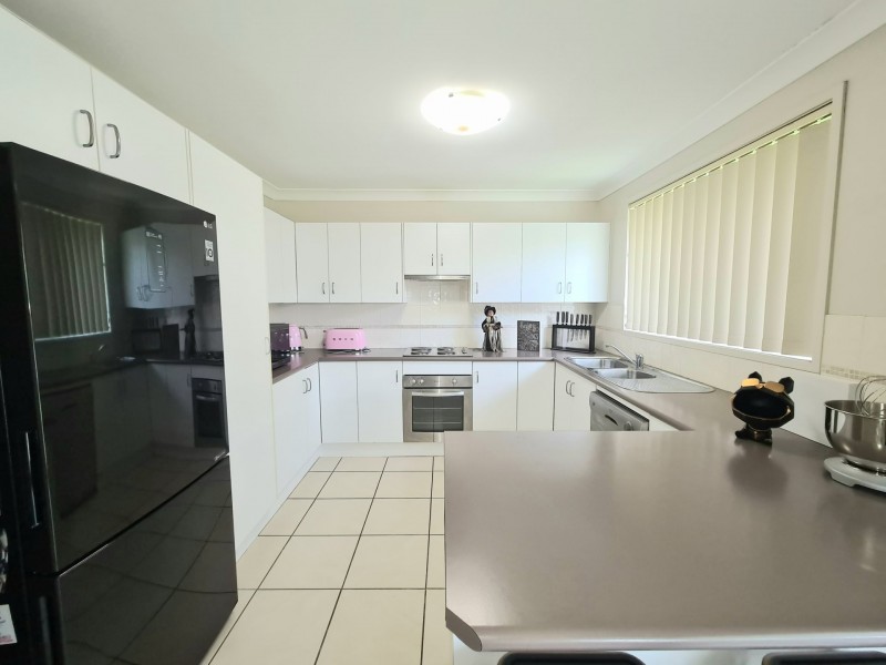 61 Bimbadeen Drive, Muswellbrook NSW 2333