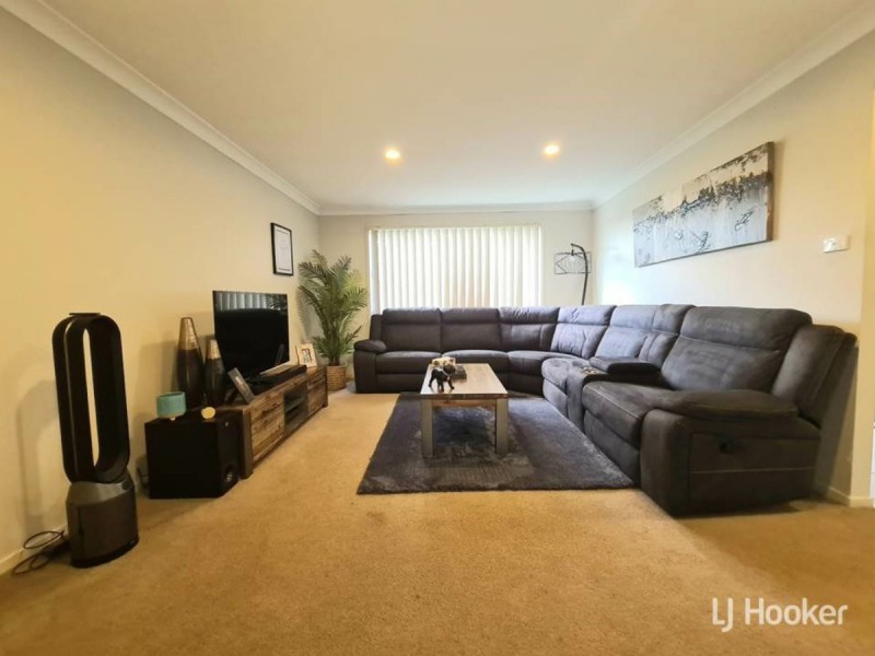 61 Bimbadeen Drive, Muswellbrook NSW 2333