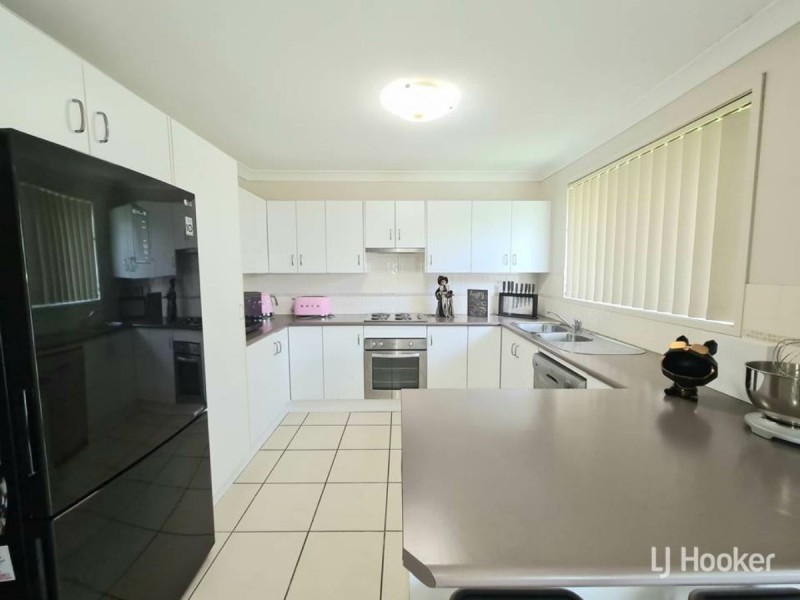 61 Bimbadeen Drive, Muswellbrook NSW 2333