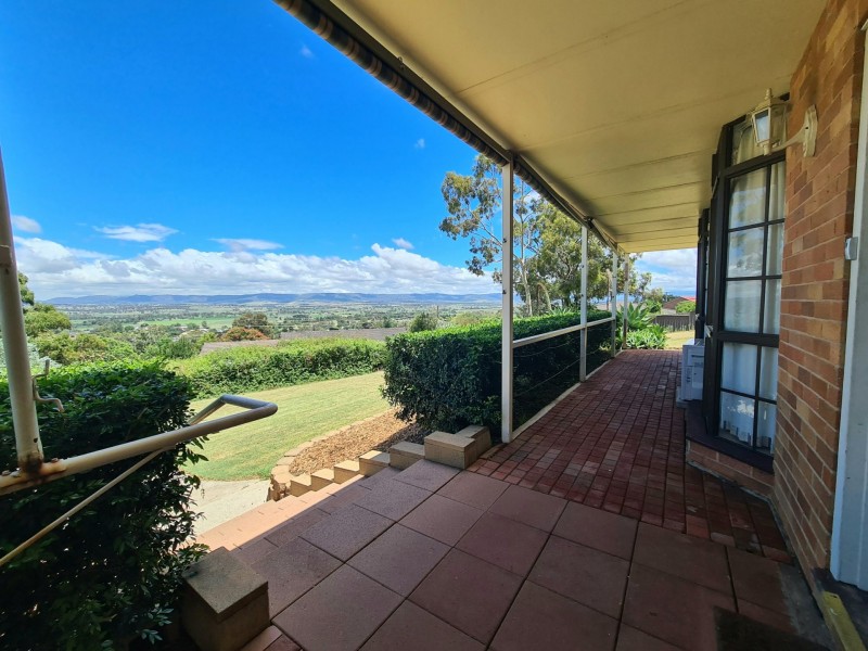 16 Campbell Sreet, Aberdeen NSW 2336