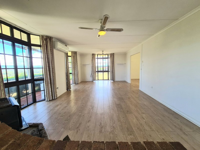 16 Campbell Sreet, Aberdeen NSW 2336