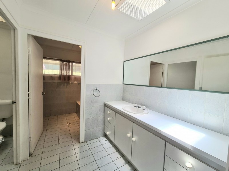 16 Campbell Sreet, Aberdeen NSW 2336