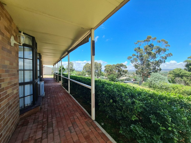 16 Campbell Sreet, Aberdeen NSW 2336