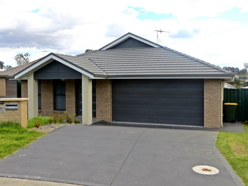 2/38 Chivers Circuit, Muswellbrook NSW 2333