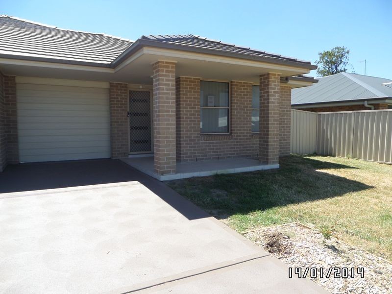 2/28 Finnegan Crescent, Muswellbrook NSW 2333