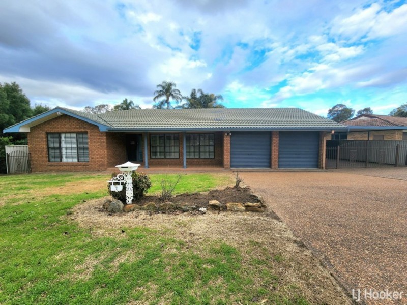 7 Woollybutt Way, Muswellbrook NSW 2333