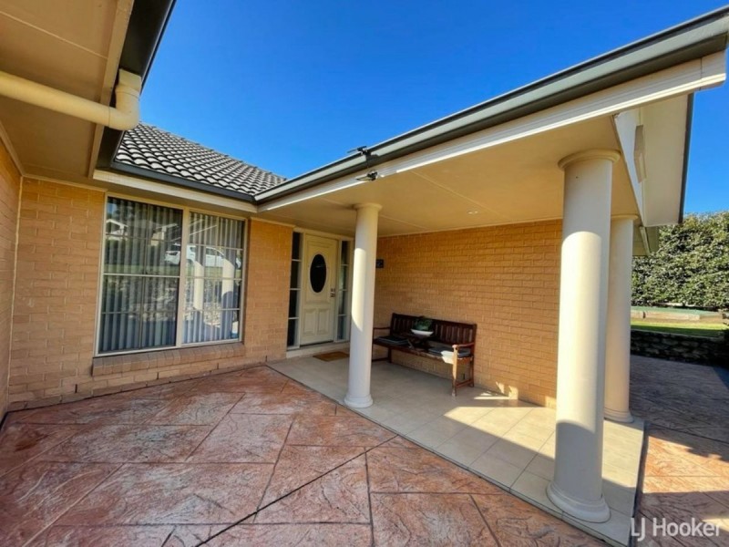 22 Bimbadeen Drive, Muswellbrook NSW 2333