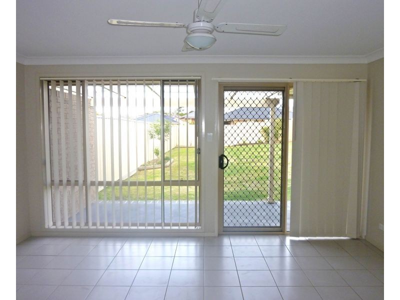 2/102 Osborn Avenue, Muswellbrook NSW 2333