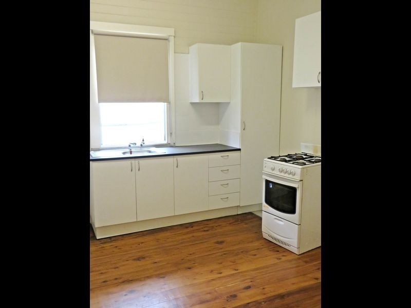 8 Maitland Street, Muswellbrook NSW 2333