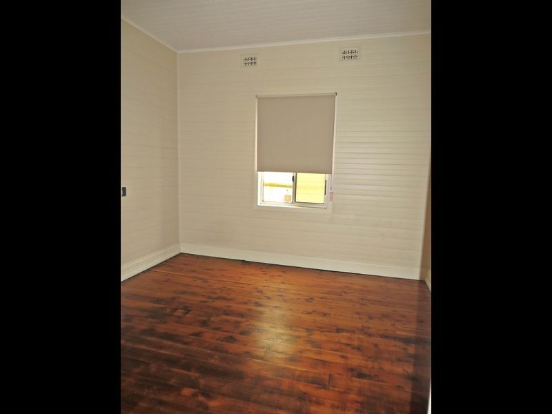 8 Maitland Street, Muswellbrook NSW 2333