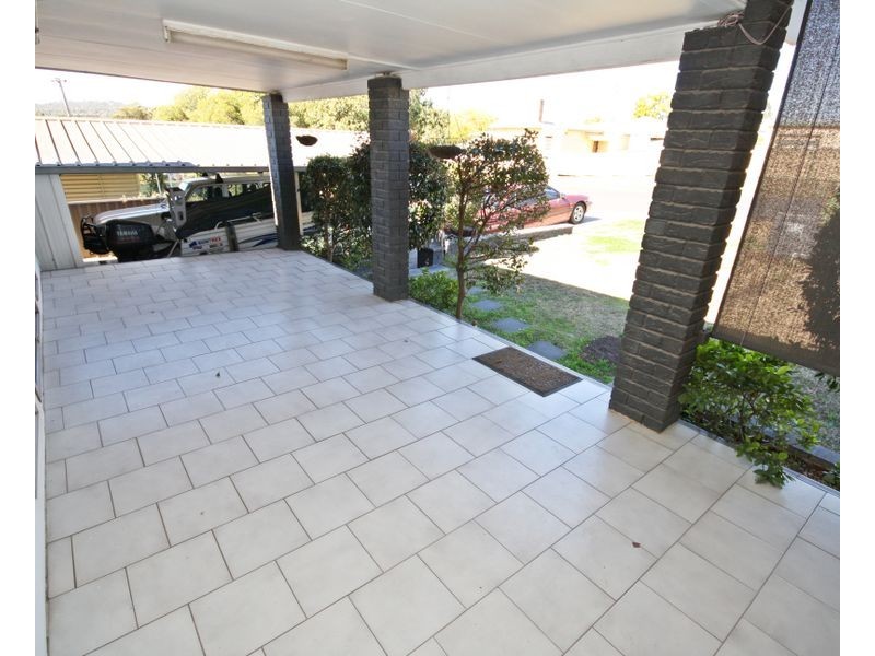 16 Dumaresq Street, Muswellbrook NSW 2333