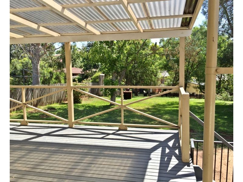 11 Adams Street, Muswellbrook NSW 2333
