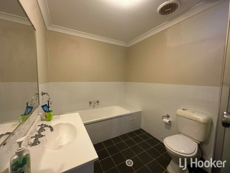 18,27-33 Eveleigh Court, Scone NSW 2337