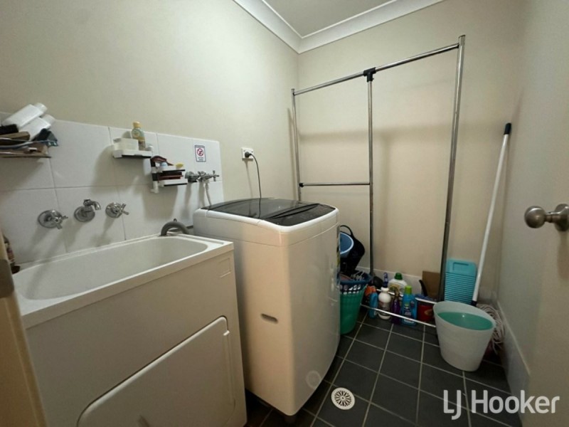 18,27-33 Eveleigh Court, Scone NSW 2337