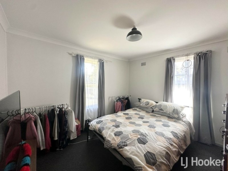 14 Anzac Parade, Muswellbrook NSW 2333