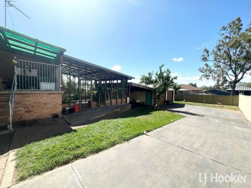 14 Anzac Parade, Muswellbrook NSW 2333