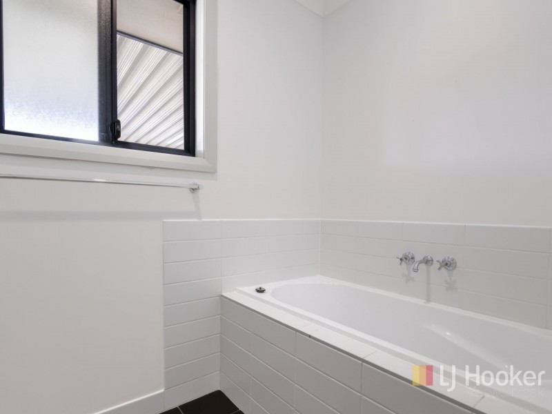 5 Lou Fisher Place, Muswellbrook NSW 2333
