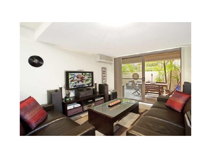 3/3-5 Shackel Ave, Brookvale NSW 2100