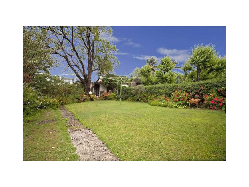 30 Soldiers Avenue, Freshwater NSW 2096