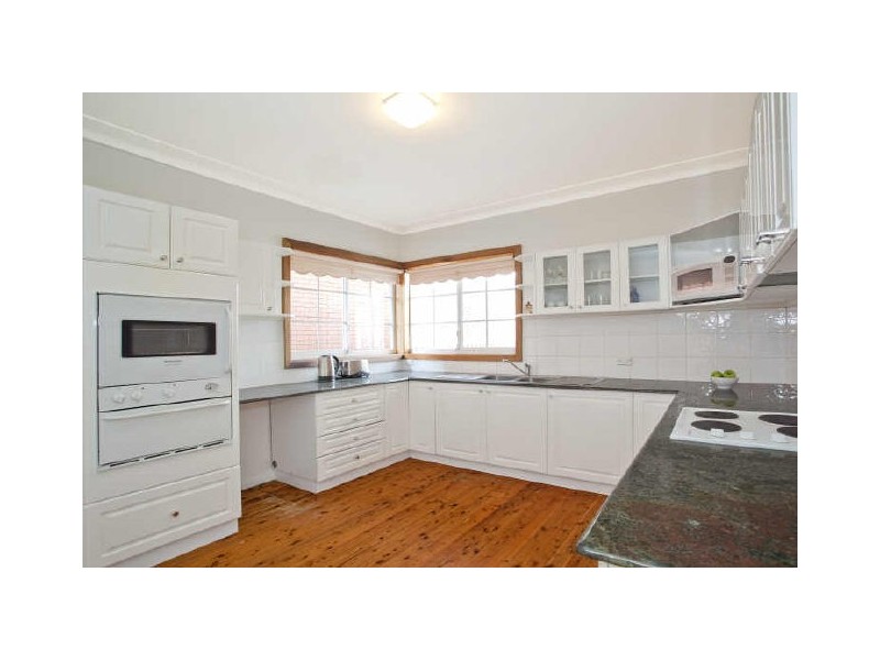 24 Dowling Street, Freshwater NSW 2096