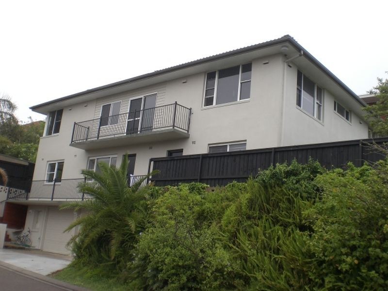 2/7 Lodge Lane, Freshwater NSW 2096