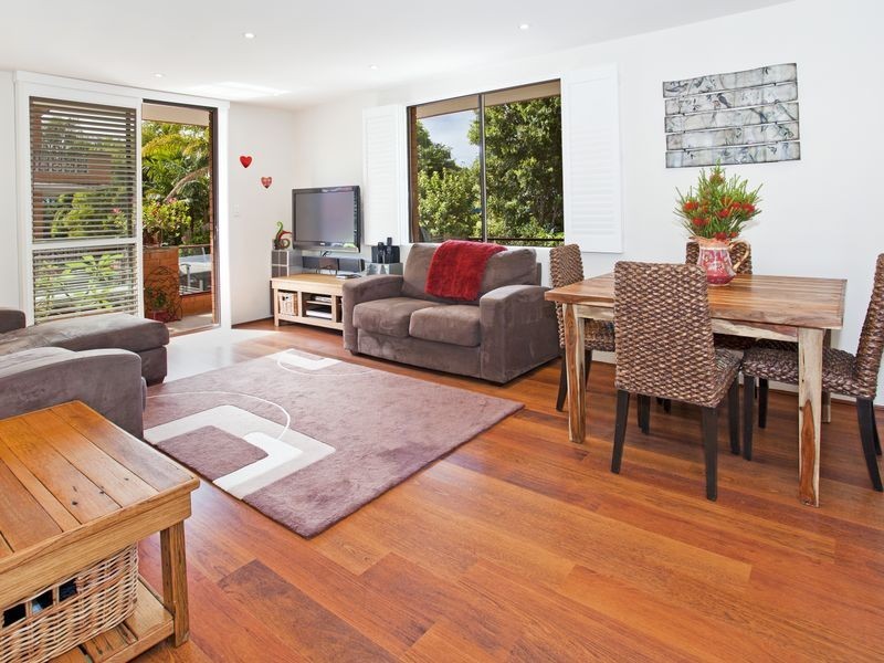 8/90-92 Wyadra Avenue, Freshwater NSW 2096