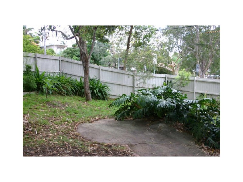2 Nargong Rd, Allambie Heights NSW 2100