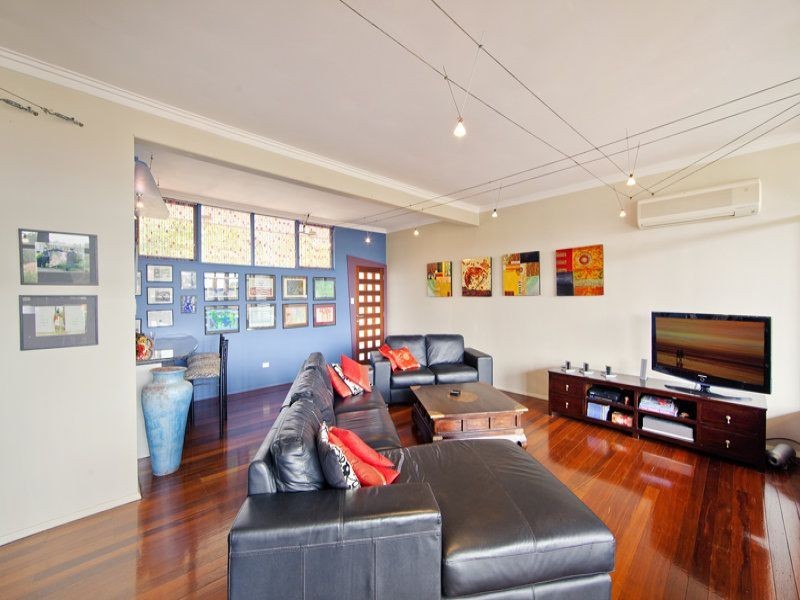 57 Wyadra Avenue, Freshwater NSW 2096