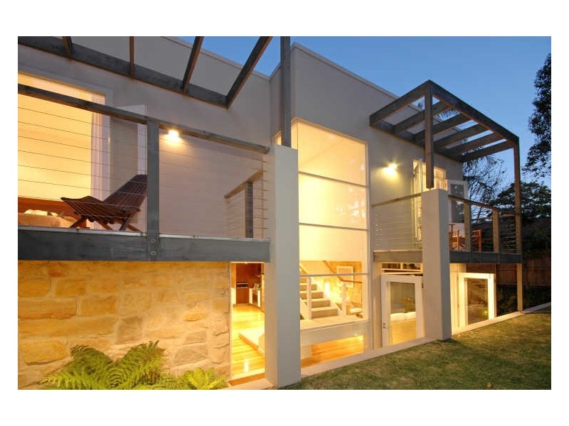 12 Surfers Parade, Freshwater NSW 2096