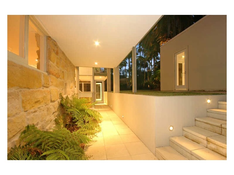 12 Surfers Parade, Freshwater NSW 2096