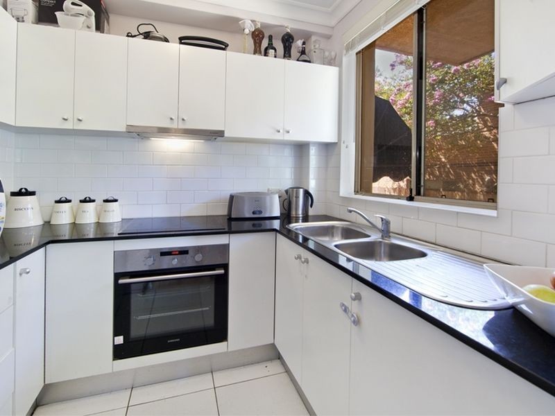 1/109 Wyuna Avenue, Freshwater NSW 2096