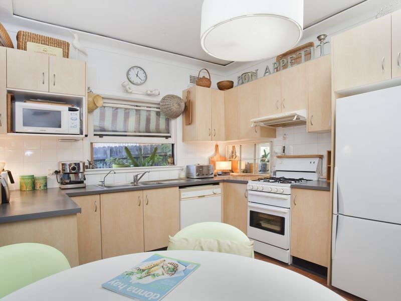 56 Bellevue Parade, North Curl Curl NSW 2099