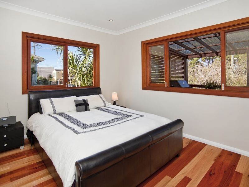 28 Old Pittwater Road, Brookvale NSW 2100