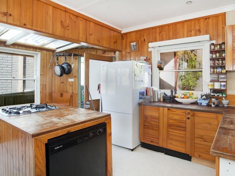 47 Gardere Avenue, Curl Curl NSW 2096