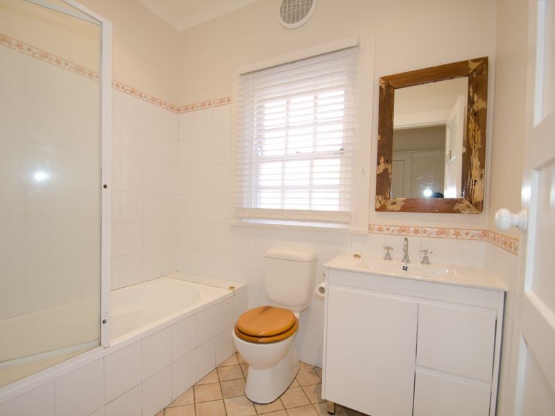 2/17 The Crescent, Manly NSW 2095