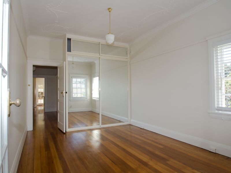 2/17 The Crescent, Manly NSW 2095