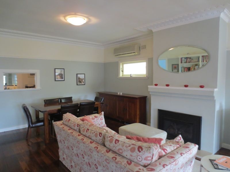 26 Adams Street, Curl Curl NSW 2096