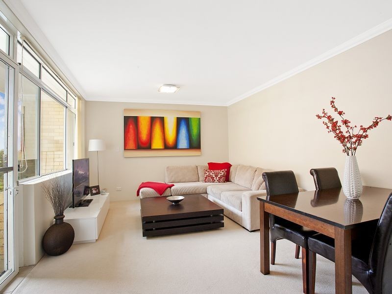 1/132 Queenscliff Road, Queenscliff NSW 2096