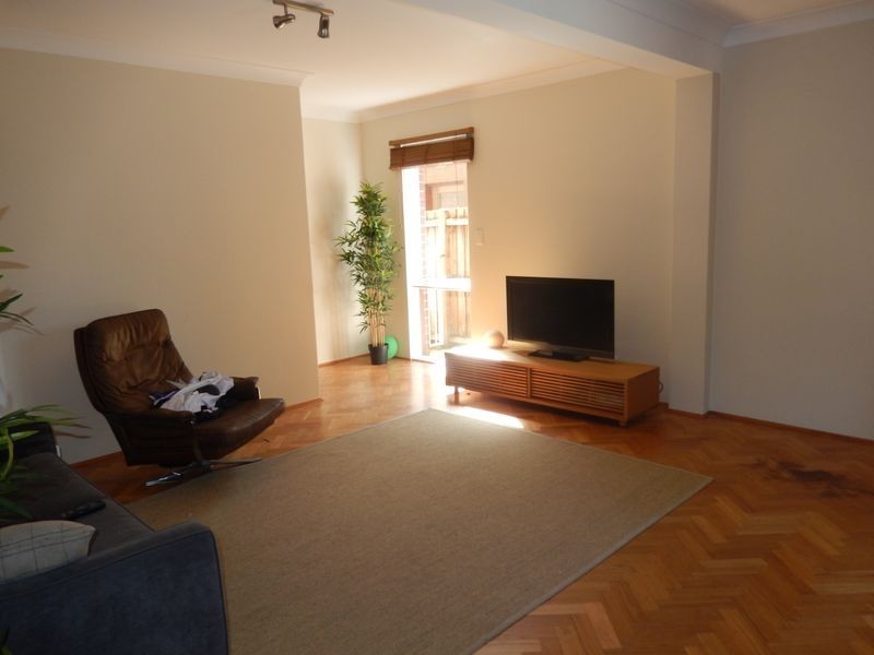 65 Soldiers Avenue, Freshwater NSW 2096