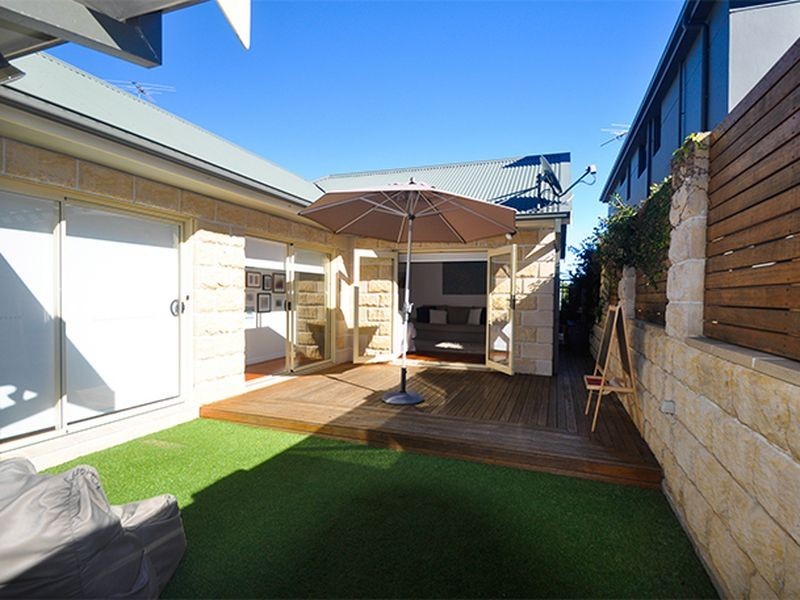 23a Foam Street, Freshwater NSW 2096